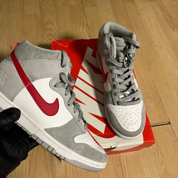 Nike Dunk High SE Athletic Club DJ6152-001 Size 8.5 Wo’s 10 White Grey Red - Picture 1 of 8